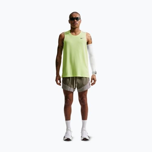 Herren-Laufshorts Nike Stride Dri-Fit Brief-Lined 5" light army/spruce fog