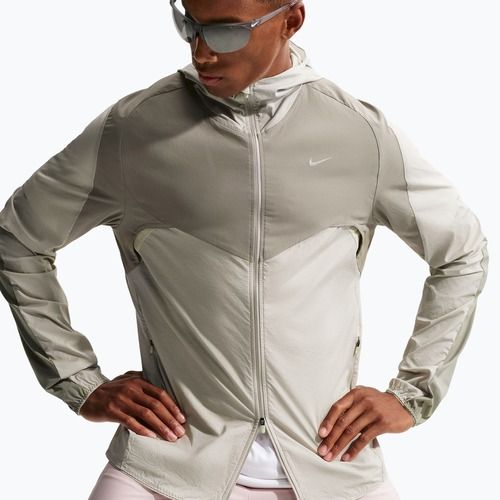 Laufjacke für Herren Nike Stride Dri-Fit light army/spruce fog