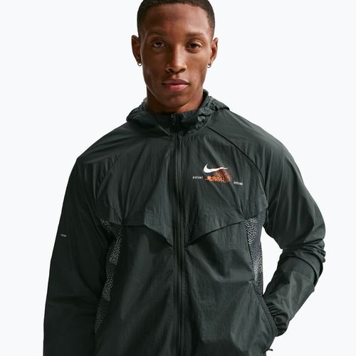Laufjacke für Herren Nike Stride Repel UV black spruce
