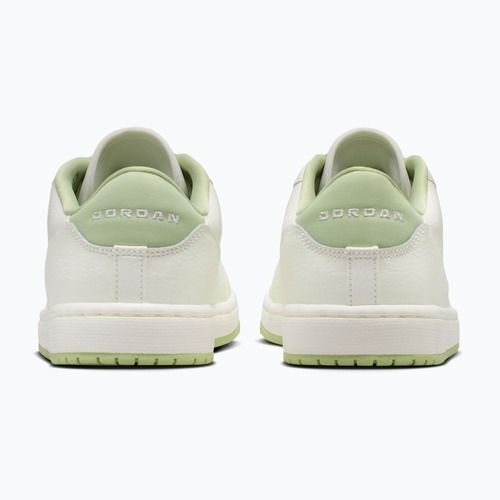 Damen-Schuhe Nike Jordan Court Connect Low sail/olive aura