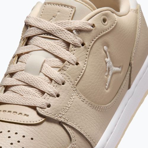 Buty damskie Nike Jordan Court Connect Low legend light brown/white/pale ivory