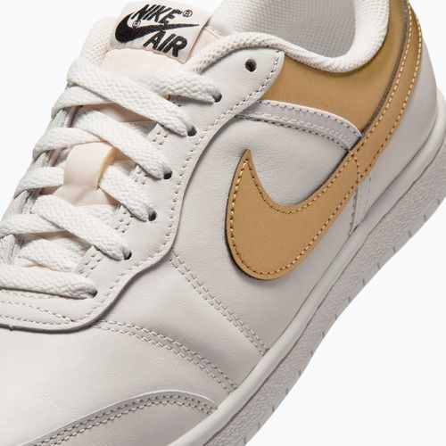 Damenschuhe Air Jordan Skyline Low swan/black/metallic gold