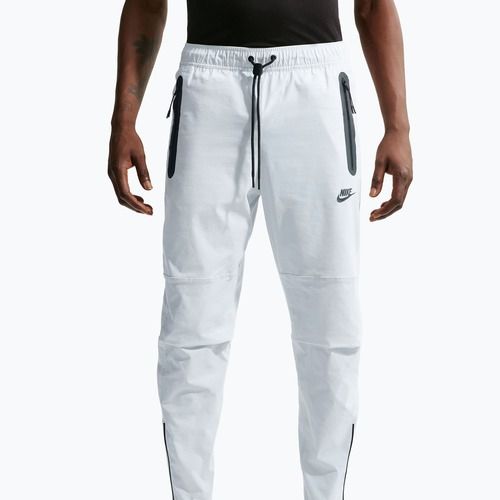 Herrenhose Nike Tech Woven off white/black