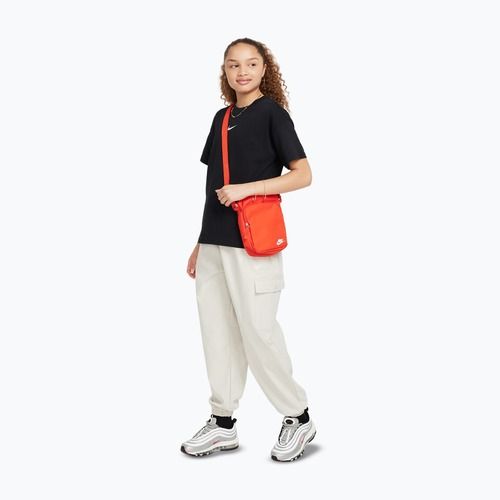 Kinder-Shirt Nike Sportswear Essential black