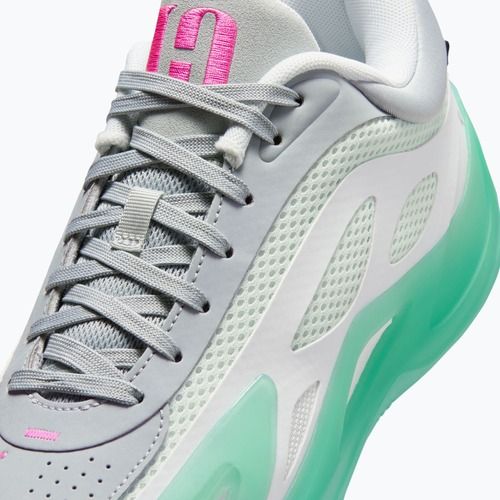 Damen-Basketballschuhe  Jordan Heir Series 2 white/metallic silver/light pumice