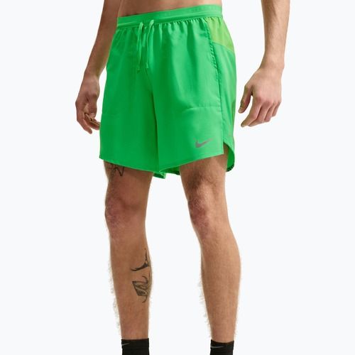 Herren-Laufshorts Nike Stride Dri-Fit Brief-Lined 7" green spark