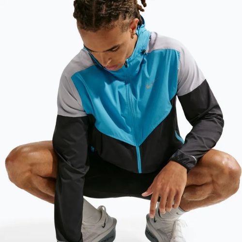 Laufjacke für Herren Nike Impossibly Light Windrunner black/light current blue/wolf grey