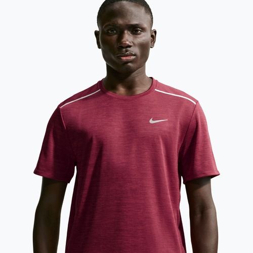 Herren-Laufshirt Nike Miler Dri-Fit UV tough red/mystic dates