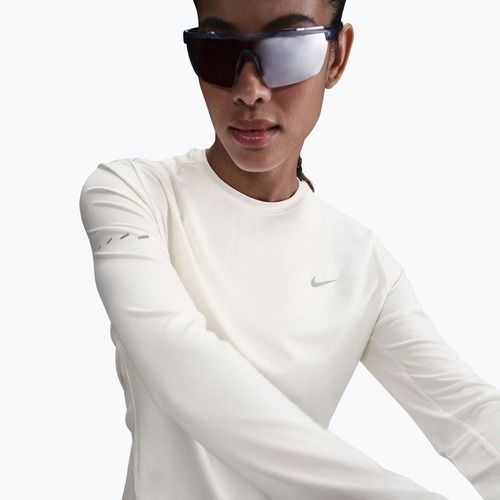 Damen-Laufshirt mit langen Ärmeln Nike Swift Dri-FIT UV sail