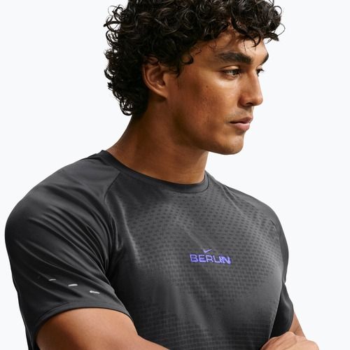 Herren-Laufshirt Nike Stride anthracite