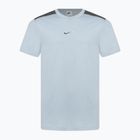 Herren Nike Sportswear Grafik helles Panzerwappenblau/Eisengrau T-shirt