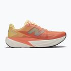 Damen-Laufschuhe New Balance FuelCell Rebel V5 tangerine heat/silver metallic