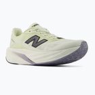 Laufschuhe für Damen New Balance FuelCell Rebel V5 pistachio butter/sea salt