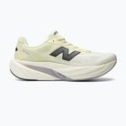 Herren-Laufschuhe New Balance FuelCell Rebel V5 pistachio butter/digital mist