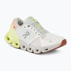 Damen On Cloudflyer 4 weiß/heu Laufschuhe