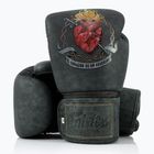 Fairtex X Tom Atencio Boxhandschuhe Das Herz des Kriegers Boxen Holzkohle