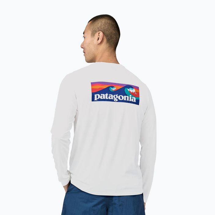 Herren Patagonia Cap Cool Daily Graphic Shirt-Waters LS boardshort logo/weiß trekking longsleeve 2