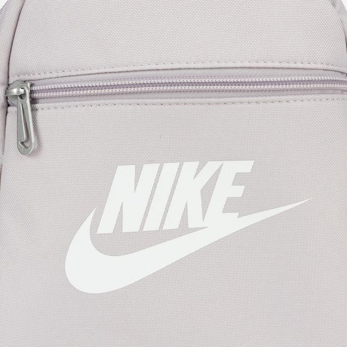 Nike Sportswear Damen Futura 365 Mini 6 l Rucksack platinviolett/weiß 4