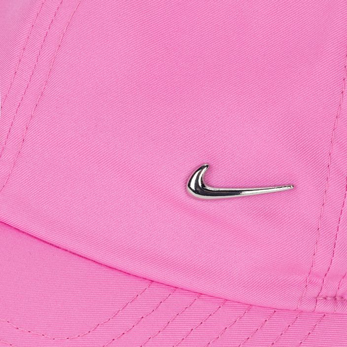 Nike Dri-Fit Club Unstructured Metall Swoosh Kappe verspielt rosa/metallisch silber 3