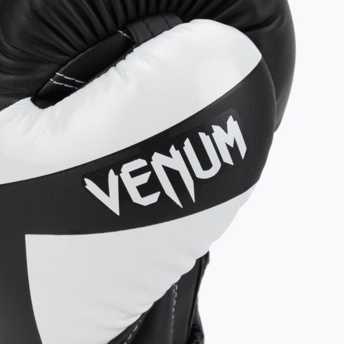 Venum Elite Boxhandschuhe schwarz und weiß 0984 5