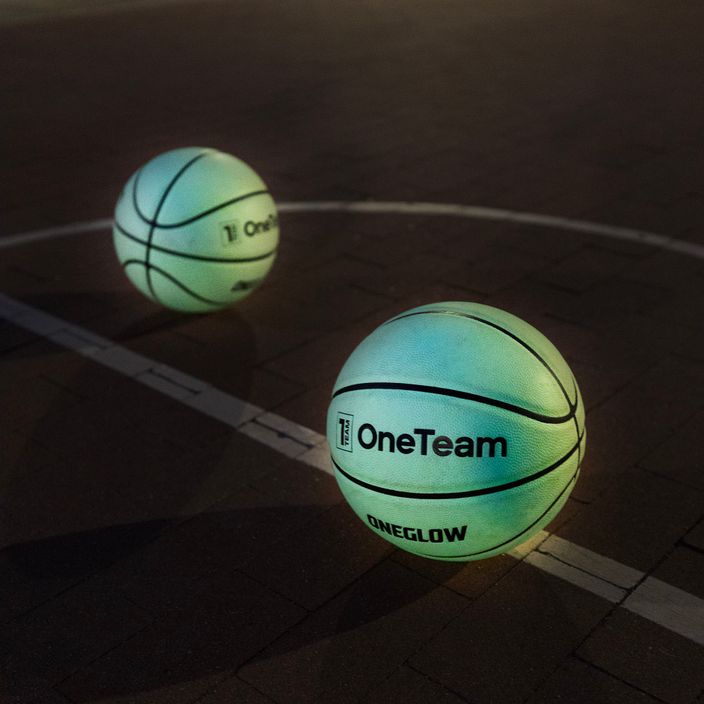 OneTeam Basketball Leuchtend schwarz 13