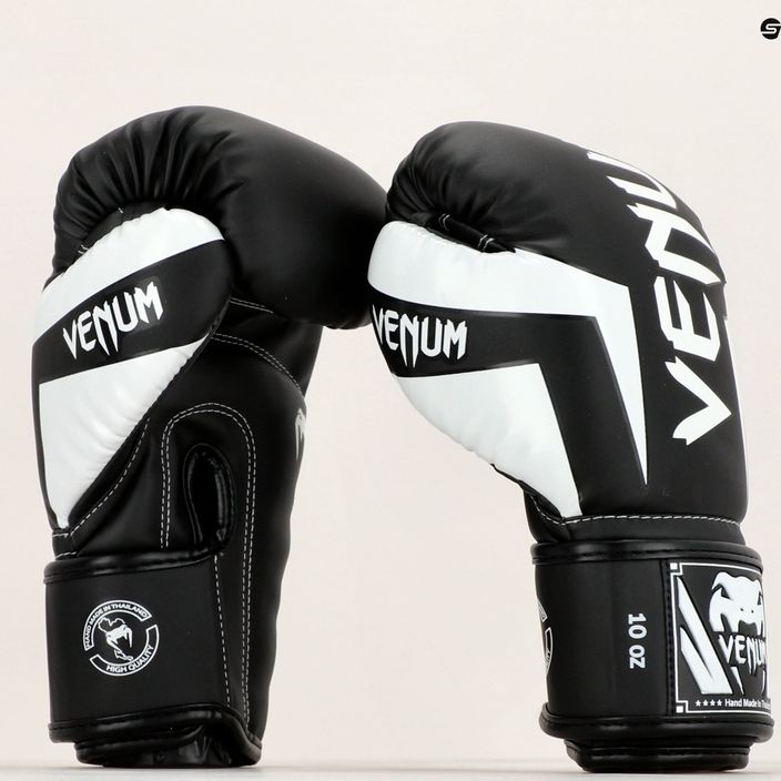 Venum Elite Boxhandschuhe schwarz und weiß 0984 13