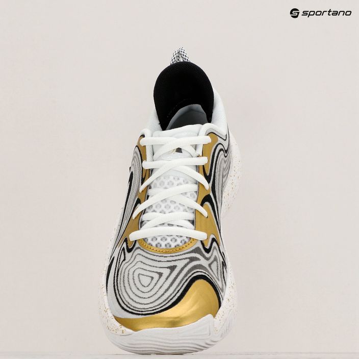 Under Armour Spawn 6 Basketball Schuhe weiß/schwarz/metallic gold 15