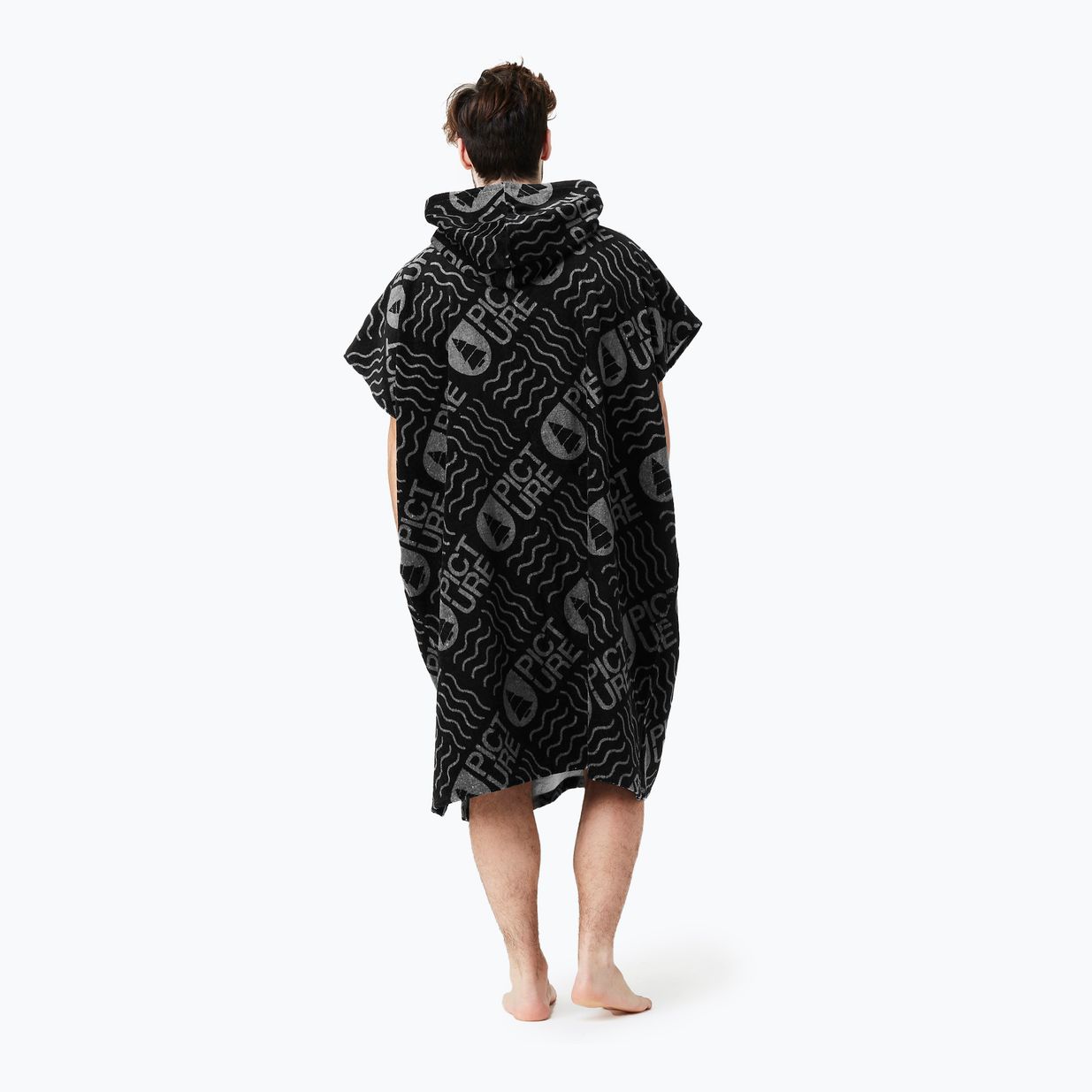 Poncho Picture Landsom black logo 9