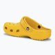 Crocs Classic Sonnenblumen-Flip-Flops 4