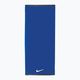 Nike Fundamental Großes blaues Handtuch N1001522-452