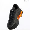 Schuhe Nike Shox R4 black/black/bright ceramic 11