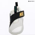 Kinderschuhe Nike Team Hustle D 12 white/black/clear emerald/topaz gold 6