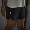 Salomon SHAKEout Core 6" tiefschwarze Laufshorts für Damen 5