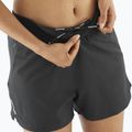 Laufshorts Damen Salomon SHAKEout Core 4" deep black 3