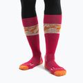 Icebreaker Damen-Skisocken Ski+ Light OTC Alps 3D electron rosa/erde/schnee 2