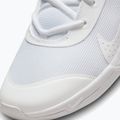 Kinderschuhe Nike Omni Multi-Court white/pure platinum/white 8