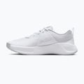 Damen Trainingsschuhe Nike MC Trainer 3 white/photon dust/metallic platinum 2
