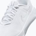 Damen Trainingsschuhe Nike MC Trainer 3 white/photon dust/metallic platinum 7