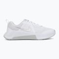Damen Trainingsschuhe Nike MC Trainer 3 white/photon dust/metallic platinum 2