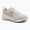 Damen-Laufschuhe Nike Vomero 17 phantom/light bone/sail/metallic gold