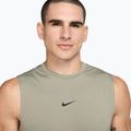 Herren Trainings-T-Shirt Nike Pro Dri-Fit Sleeveless Top light army/schwarz 4
