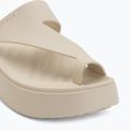 Damen Zehentrenner Crocs Getaway Platform Toe Loop sandstone 7