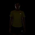Nike Swift Dri-Fit light zitron Laufshirt für Damen 4