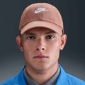 Nike Club Unstructured Futura Wash rose gold/weiß Baseballkappe 5