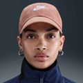 Nike Club Unstructured Futura Wash rose gold/weiß Baseballkappe 7