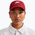 Basecap Nike Club Unstructured Futura Wash team crimson/white