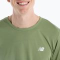 Shirt Herren New Balance Schuhe Essentials Utility T oregano 4