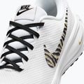 Damen-Laufschuhe Nike Revolution 8 white/metallic gold/black 7
