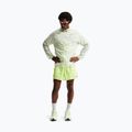 Herren-Shorts Nike Stride Dri-Fit mit Innenhose 5" volt ice 2