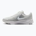Herren-Laufschuhe Nike Run Defy summit white/white/black/metallic silver 2